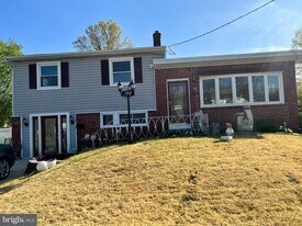 105 Gloucester Ave in Somerdale, NJ - Building Photo