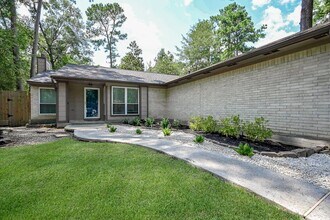 5 Rock Pine Ct in Spring, TX - Building Photo - Building Photo