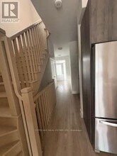 583 Wedgewood Dr in Burlington, ON - Building Photo - Building Photo