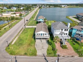1205 Todville Rd in Seabrook, TX - Building Photo - Building Photo