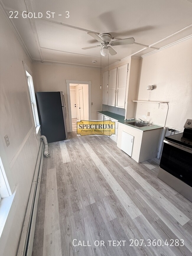 22 Gold St in Waterville, ME - Building Photo - Building Photo