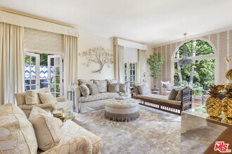 175 W Channel Rd in Santa Monica, CA - Building Photo - Building Photo