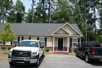 Owens Landing in Evans, GA - Foto de edificio - Building Photo