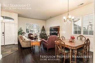 967 Seabough Ct in Folsom, CA - Building Photo - Building Photo