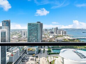 398 NE 5th St in Miami, FL - Building Photo - Building Photo