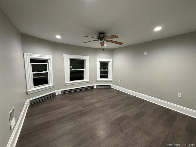 644 Brooks St in Bridgeport, CT - Building Photo - Building Photo