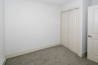 6385 W Arlington Pl in Chicago, IL - Building Photo - Building Photo