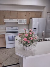 4620 Saint Croix Ln, Unit #9 in Naples, FL - Foto de edificio - Building Photo