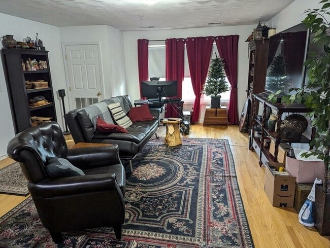 51 Pearl St, Unit #303
