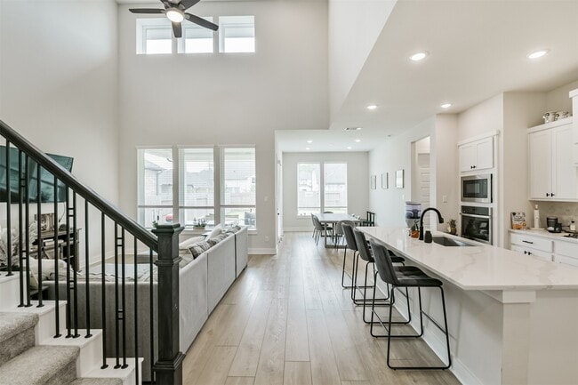 9243 Trimble Lndg Dr