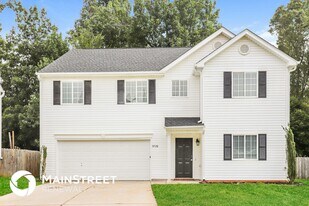 5728 Hidden Lake Dr in Browns Summit, NC - Building Photo