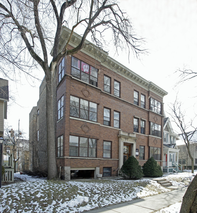 Fulton Apartments in Milwaukee, WI - Building Photo - Building Photo