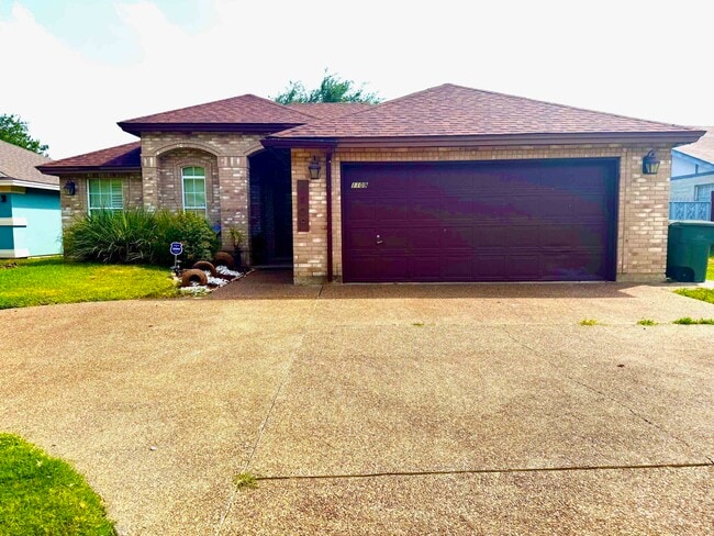 property at 1109 Sapphire St
