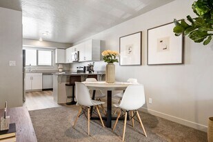 228 Lone Rock Dr in Hurricane, UT - Building Photo