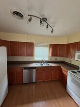 452 45th Ave N in St. Petersburg, FL - Foto de edificio - Building Photo