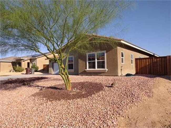 property at 74108 Cactus Wren Ct