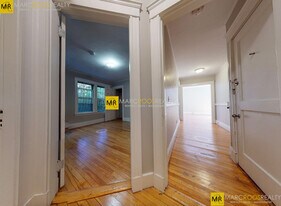 11 Story St, Unit 3 in Cambridge, MA - Building Photo
