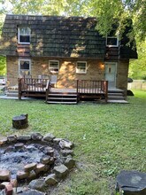 1385 Emmet St, Unit 1385 in Niles, OH - Foto de edificio - Building Photo