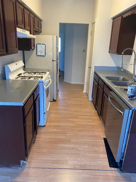 property at 1203 York Castle Dr