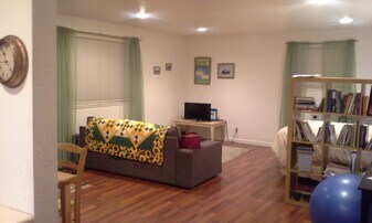 1184 18th Ave in Redwood City, CA - Building Photo