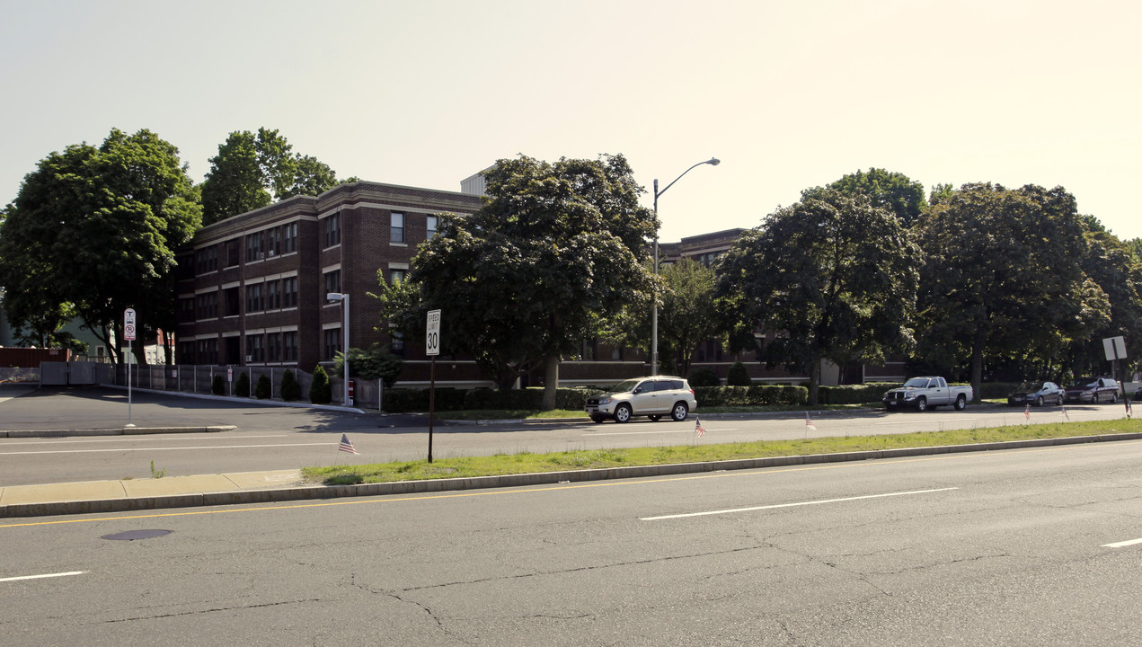 Fellsway West in Medford, MA - Building Photo