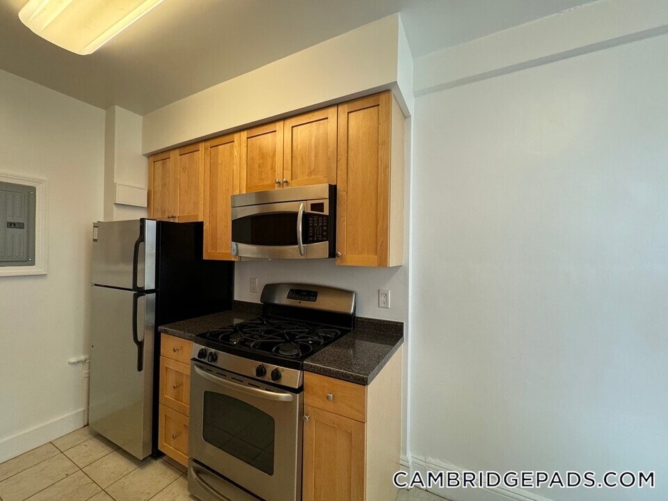 1 Langdon St in Cambridge, MA - Building Photo