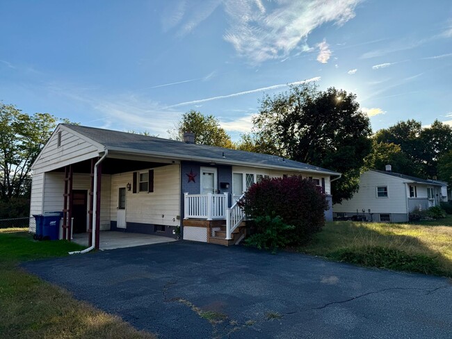 61 Prangs Ln in New Castle, DE - Building Photo - Building Photo