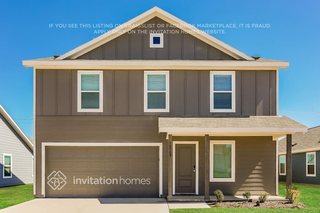 10309 Tullamore Rdg Rd in Crowley, TX - Building Photo