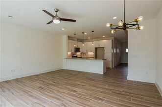 204 Conservation Dr in Austin, TX - Building Photo - Building Photo