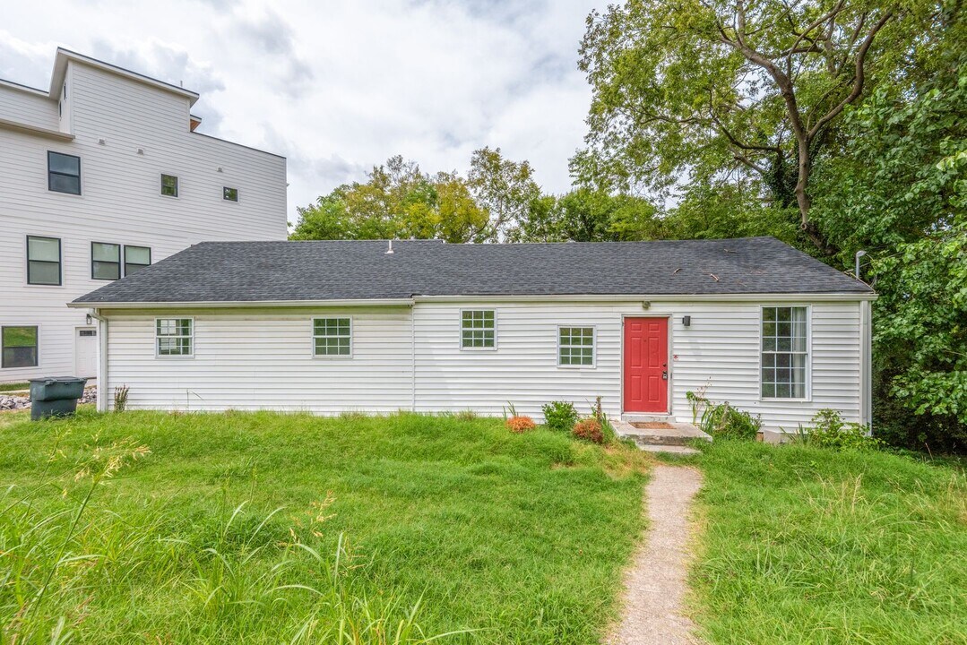 516 Waycross Dr in Nashville, TN - Building Photo