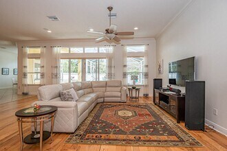 4229 Diamond Square in Vero Beach, FL - Foto de edificio - Building Photo