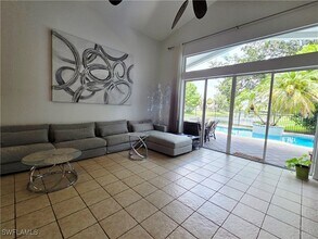 256 Burnt Pine Dr in Naples, FL - Building Photo - Building Photo