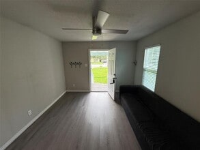 501 19th St N in Texas City, TX - Building Photo - Building Photo