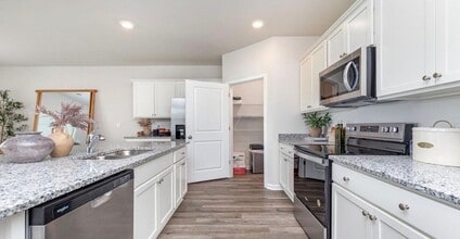 1122 Sandy Ln in Navassa, NC - Building Photo - Building Photo