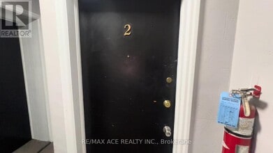 21 Towpath Street in Thorold, ON - Building Photo - Building Photo