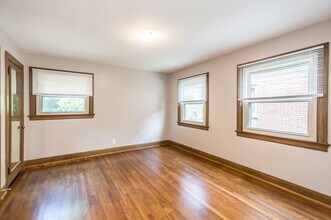 19 Manor Ln, Unit 2 in Fort Thomas, KY - Building Photo - Building Photo