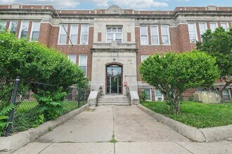 48 Washington Ave in Chelsea, MA - Foto de edificio - Building Photo