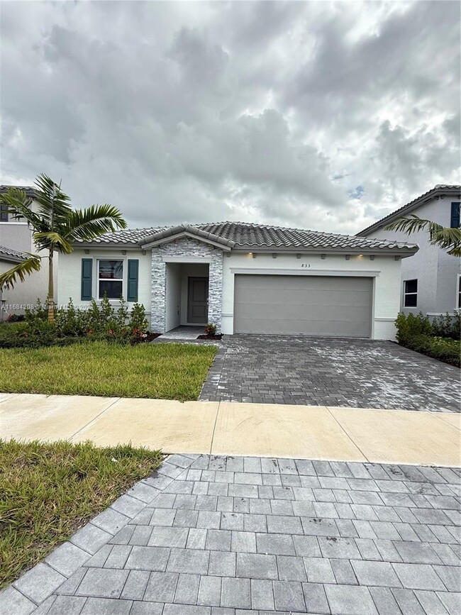 833 SE 26th Rd in Homestead, FL - Building Photo - Building Photo