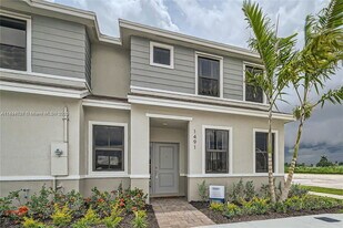 409 NE 12th St in Homestead, FL - Building Photo