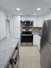 3150 N Palm Aire Dr, Unit 108 in Pompano Beach, FL - Building Photo - Building Photo