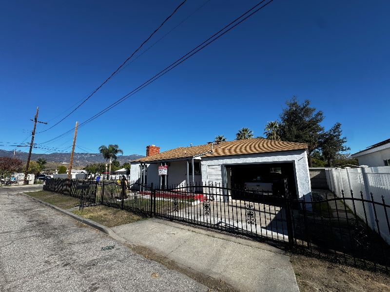 1895 Turrill Ave in San Bernardino, CA - Building Photo