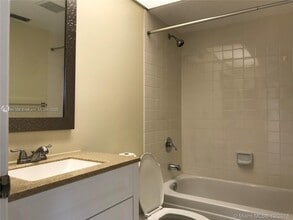 2534 SE 19th Pl in Homestead, FL - Building Photo - Building Photo