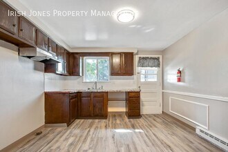 5700 Glendale Dr in Lockport, NY - Building Photo - Building Photo