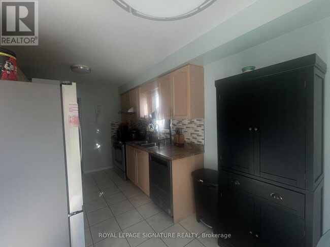 property at 2 Bearwood St