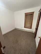 826 Hampton Ave, Unit 2nd Floor in Schenectady, NY - Building Photo - Building Photo
