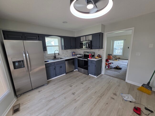 1410 SE 7th Pl in Lee's Summit, MO - Building Photo - Building Photo