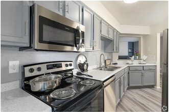 The Bartlett Apartment Homes in El Paso, TX - Building Photo - Building Photo