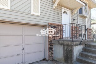 203 Village Ln in Buckner, MO - Building Photo