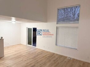 2116 E 103rd Ave in Thornton, CO - Building Photo - Building Photo