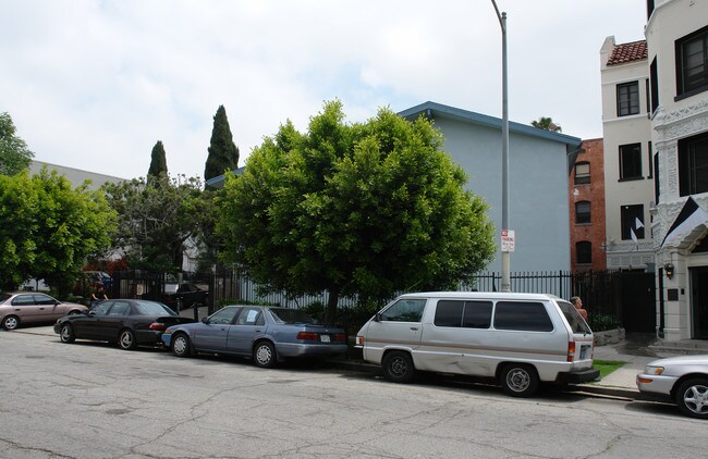 826 S Oxford Ave in Los Angeles, CA - Building Photo - Building Photo